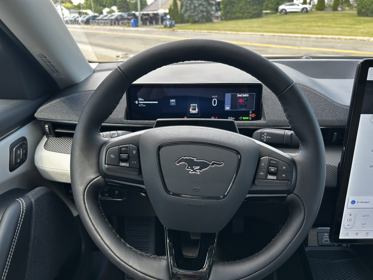 2025 Ford Mustang Mach-E PREMIUM AWD Main Image