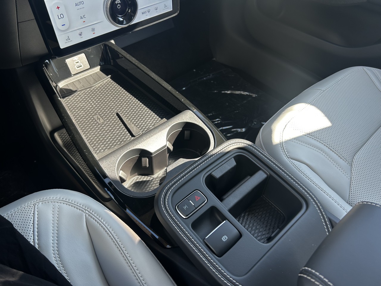 2025 Ford Mustang Mach-E Premium Main Image