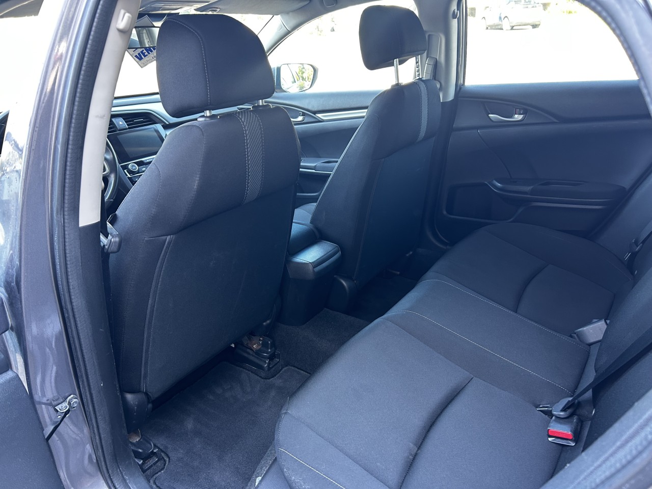 2018 Honda Civic SE Main Image