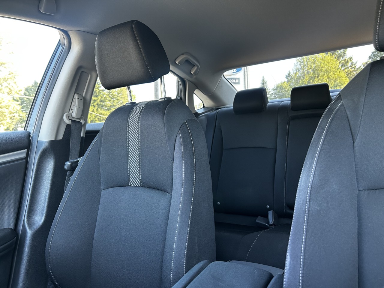 2018 Honda Civic SE Main Image