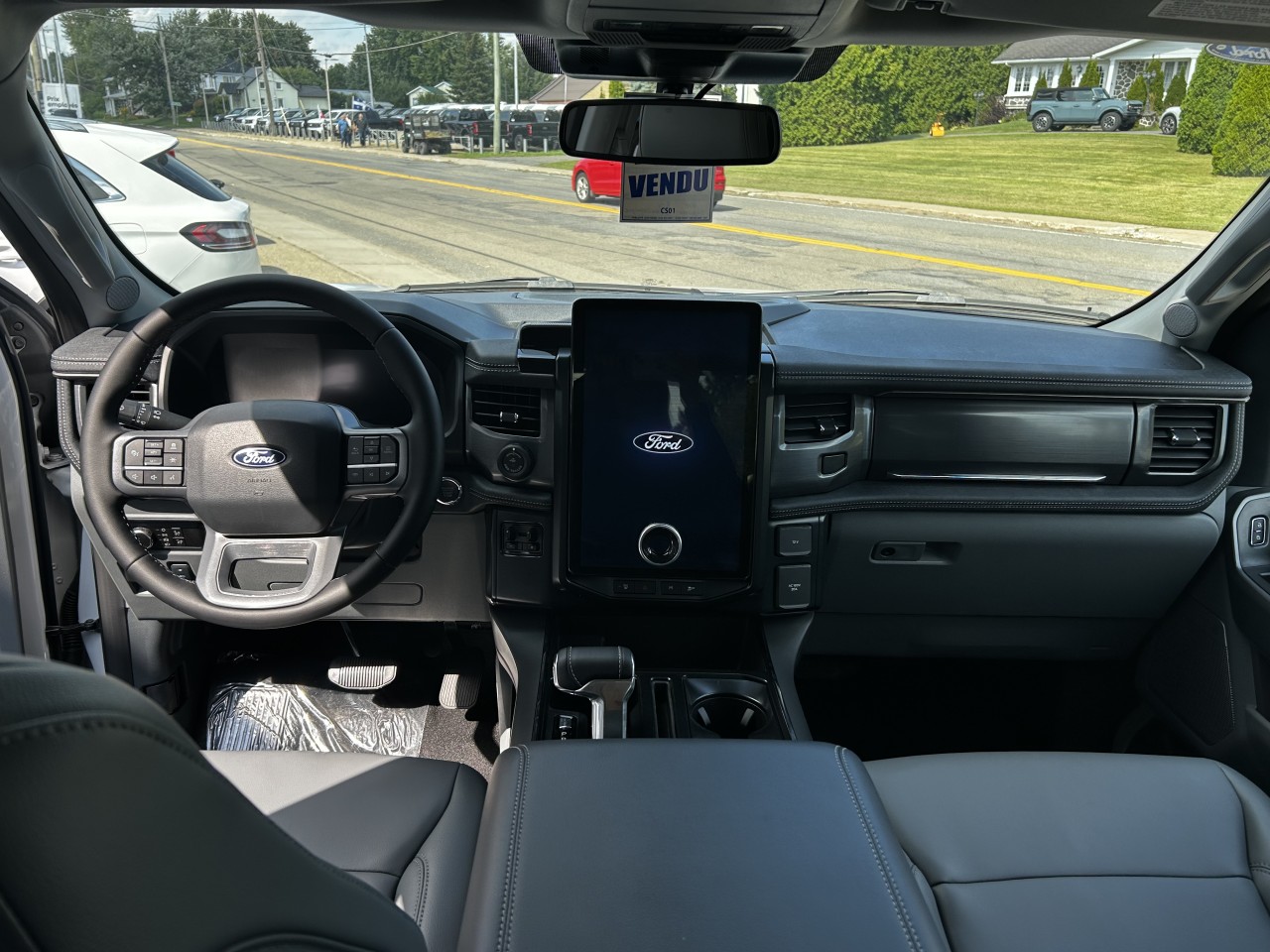 2025 Ford F-150 Lightning FLASH Main Image