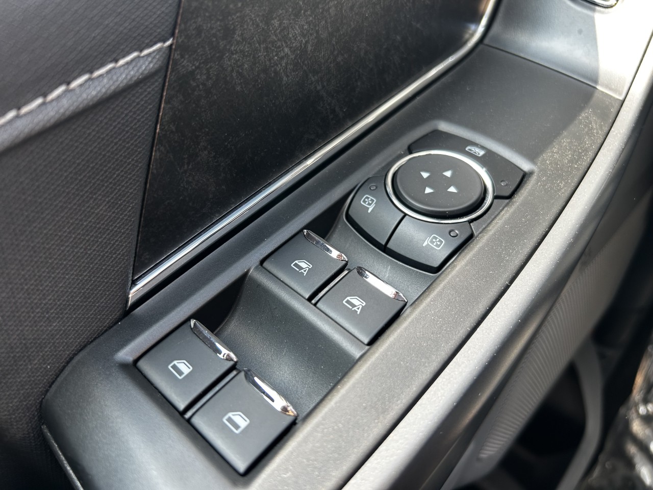 2025 Ford F-150 Lightning FLASH Main Image