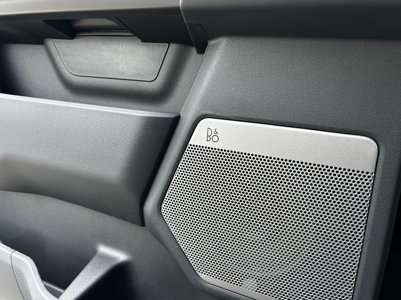 2025 Ford F-150 LARIAT Main Image