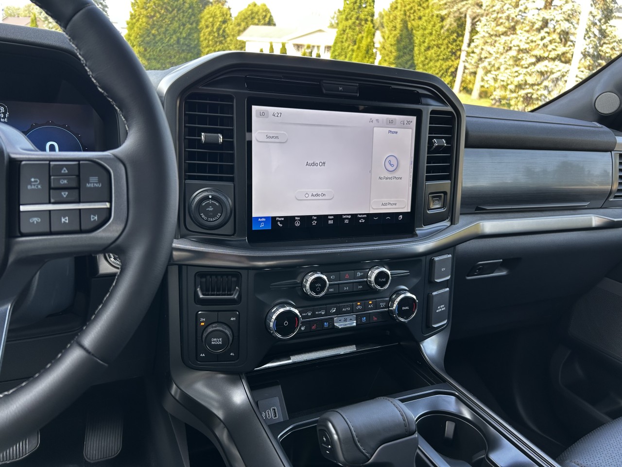 2025 Ford F-150 LARIAT Main Image