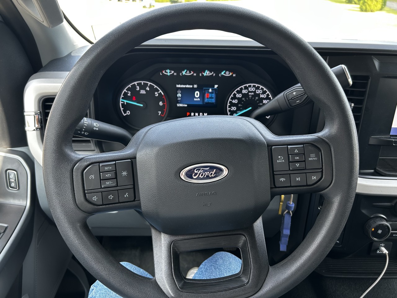 2023 Ford F-250 Super Duty XL Main Image