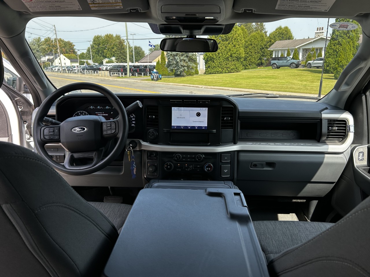 2023 Ford F-250 Super Duty XL Main Image