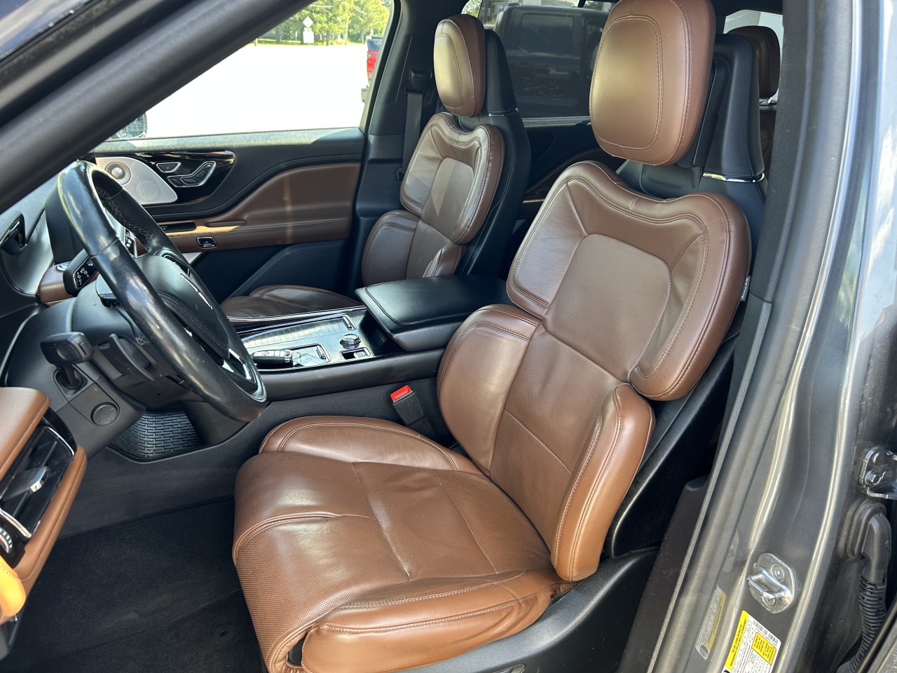 2021 Lincoln Aviator Reserve Main Image