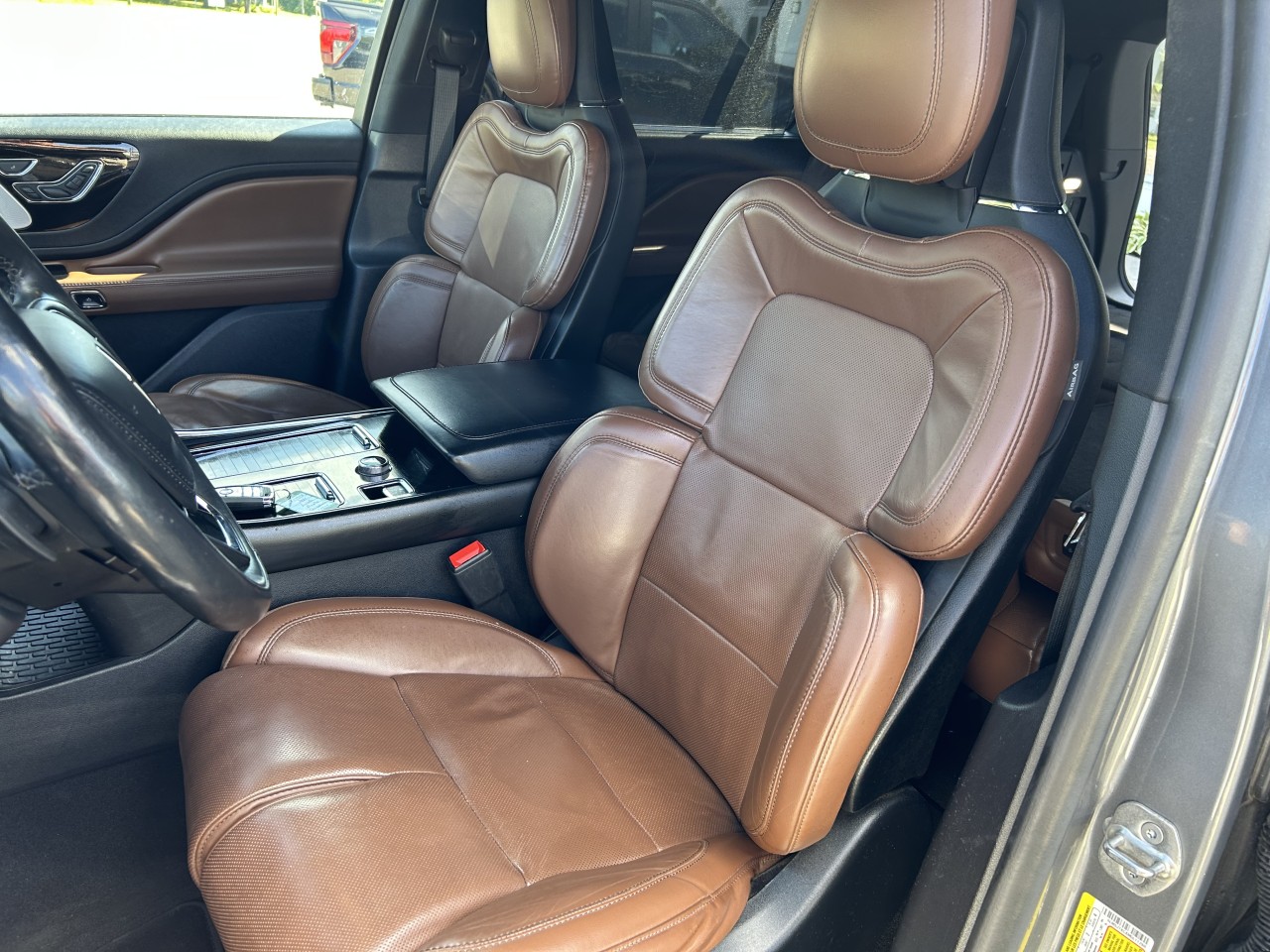 2021 Lincoln Aviator Reserve Main Image