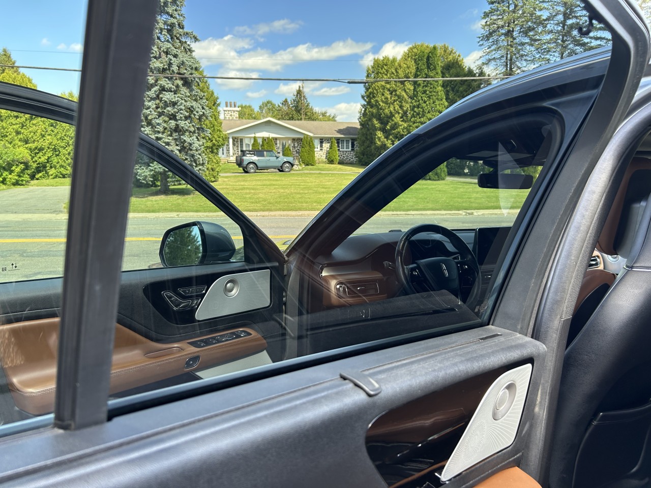 2021 Lincoln Aviator Reserve Main Image