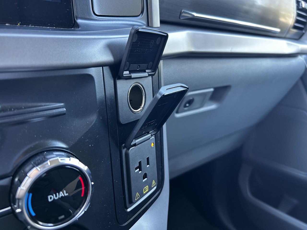 2024 Ford F-150 Lightning XLT Main Image
