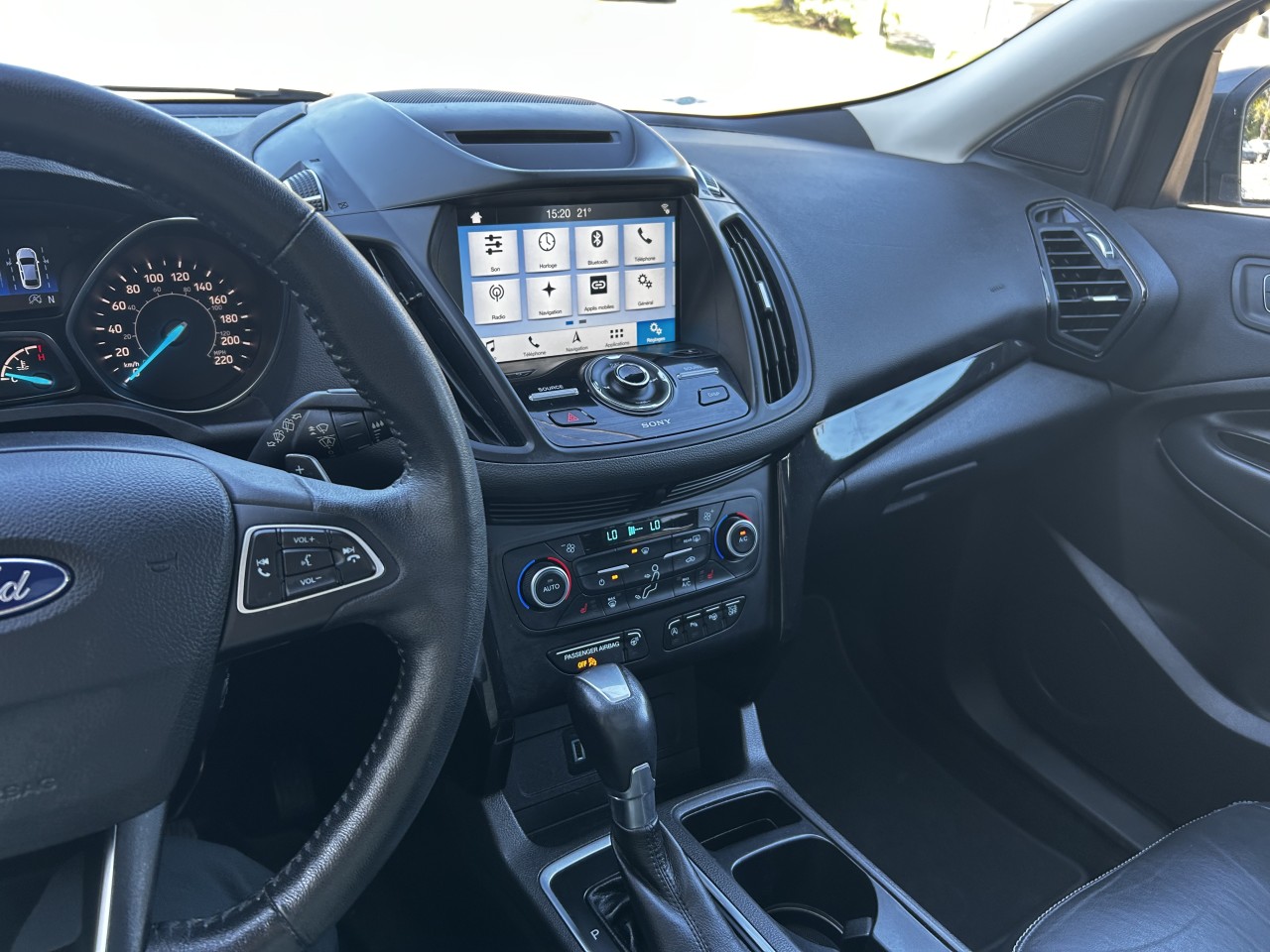 2018 Ford Escape Titanium Main Image