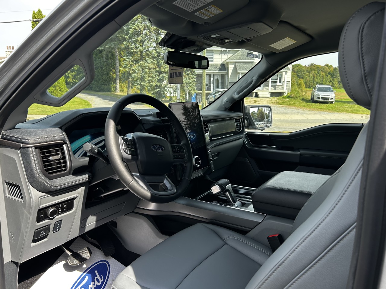 2025 Ford F-150 Lightning FLASH Main Image