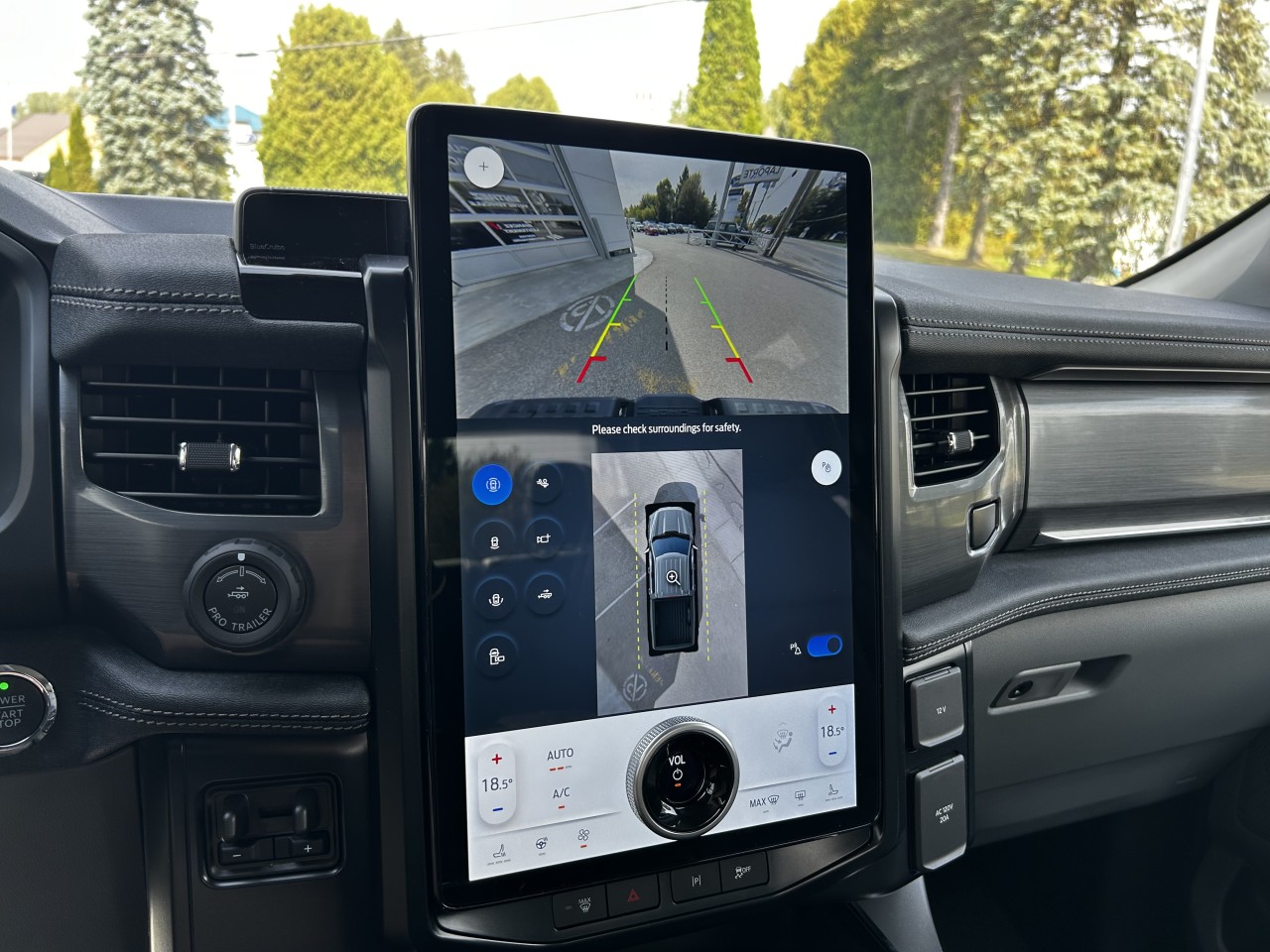 2025 Ford F-150 Lightning FLASH Main Image