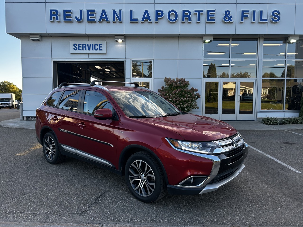 Mitsubishi 2016 Outlander SE
