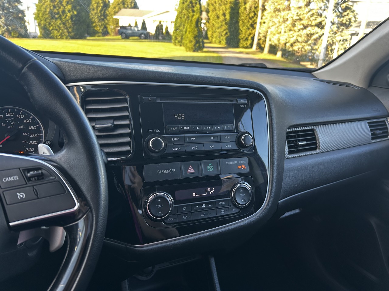 2016 Mitsubishi Outlander SE Main Image
