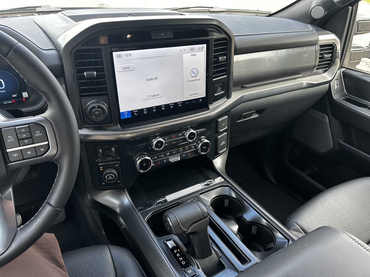 2025 Ford F-150 LARIAT Main Image