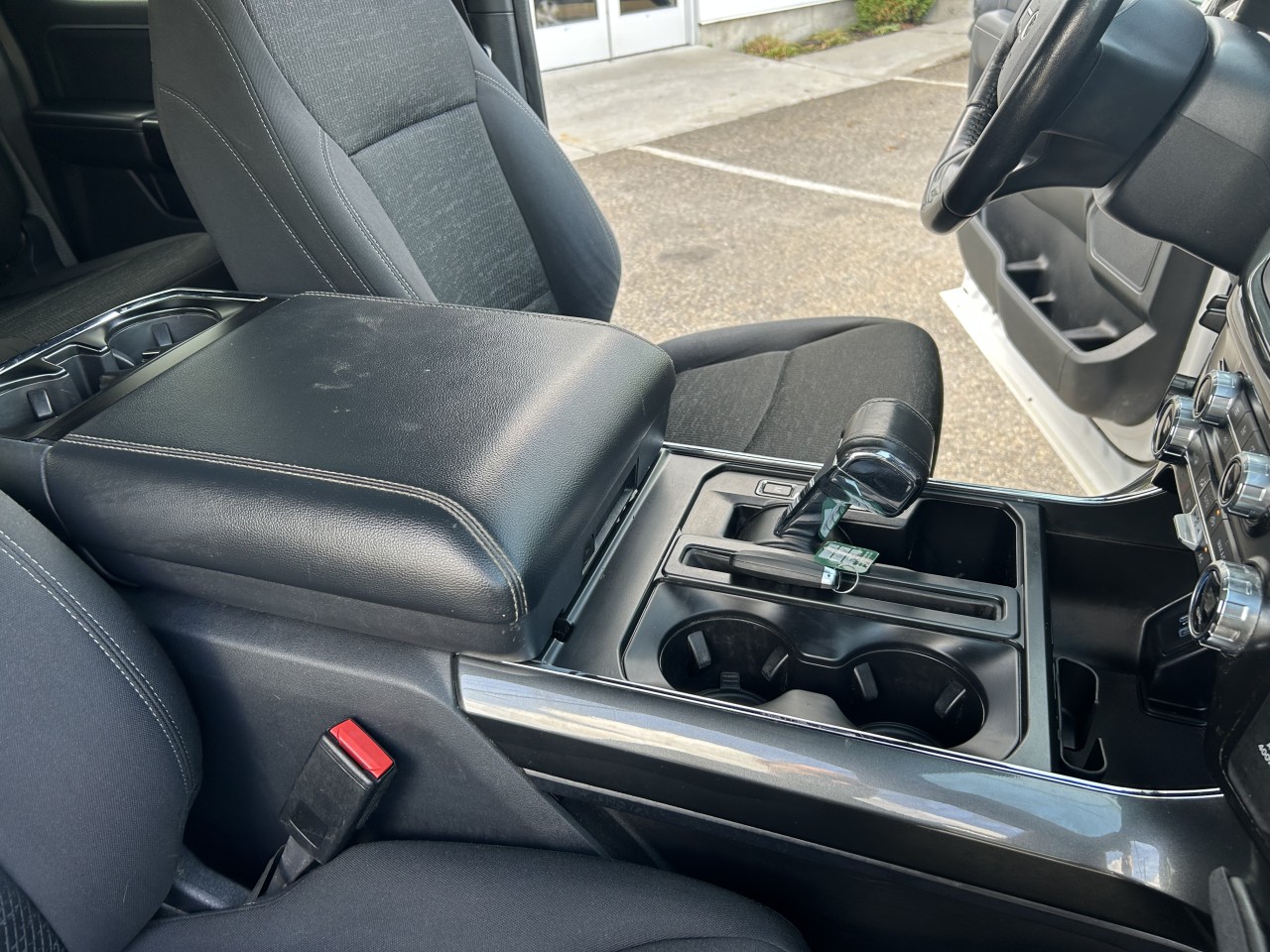 2021 Ford F-150 XLT Main Image