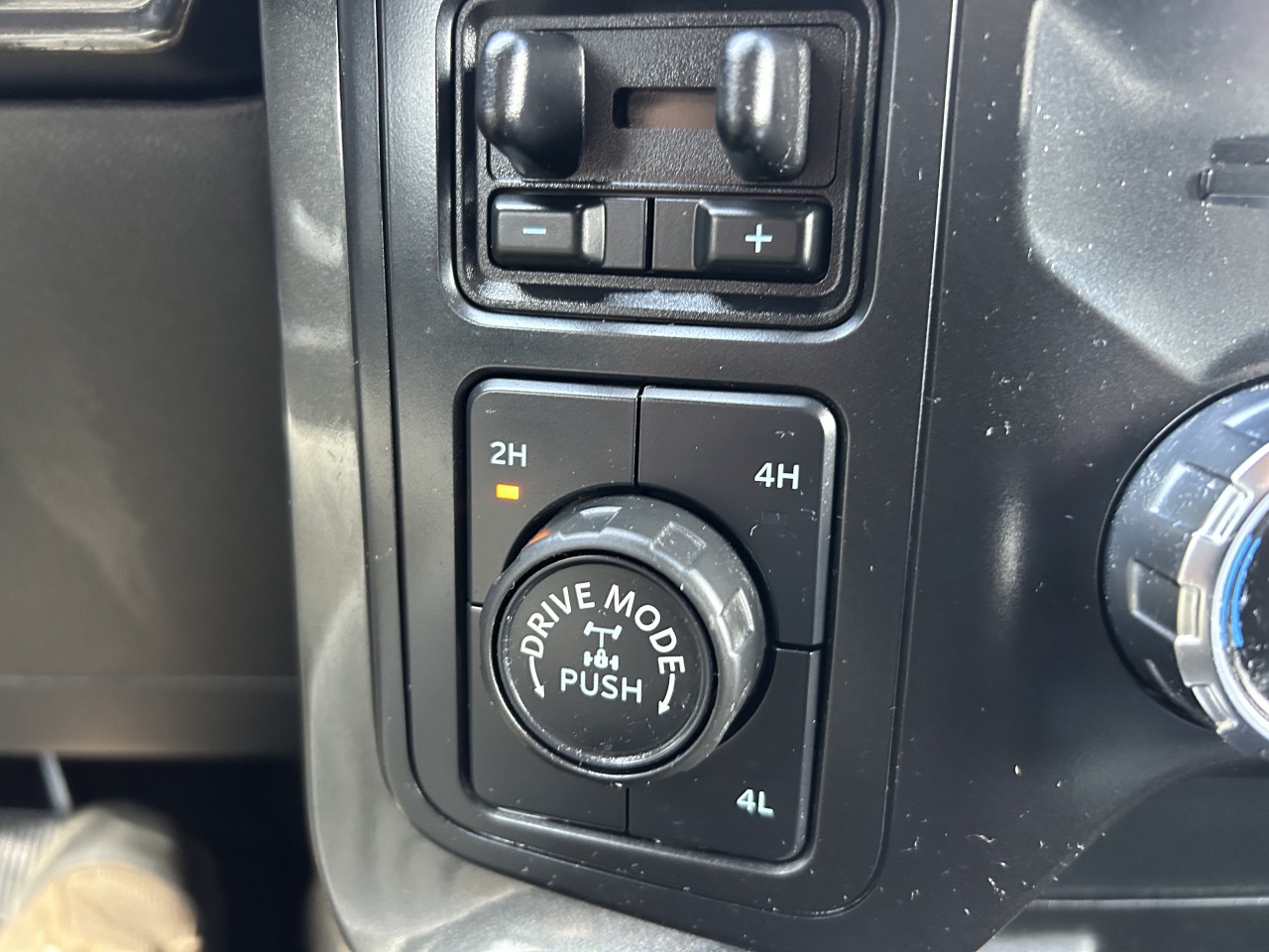 2021 Ford F-150 XLT Main Image