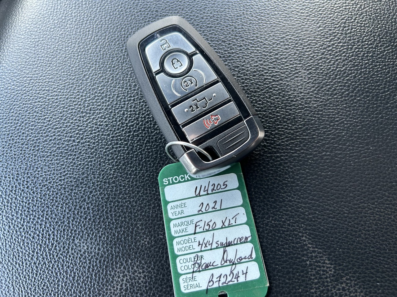 2021 Ford F-150 XLT Main Image