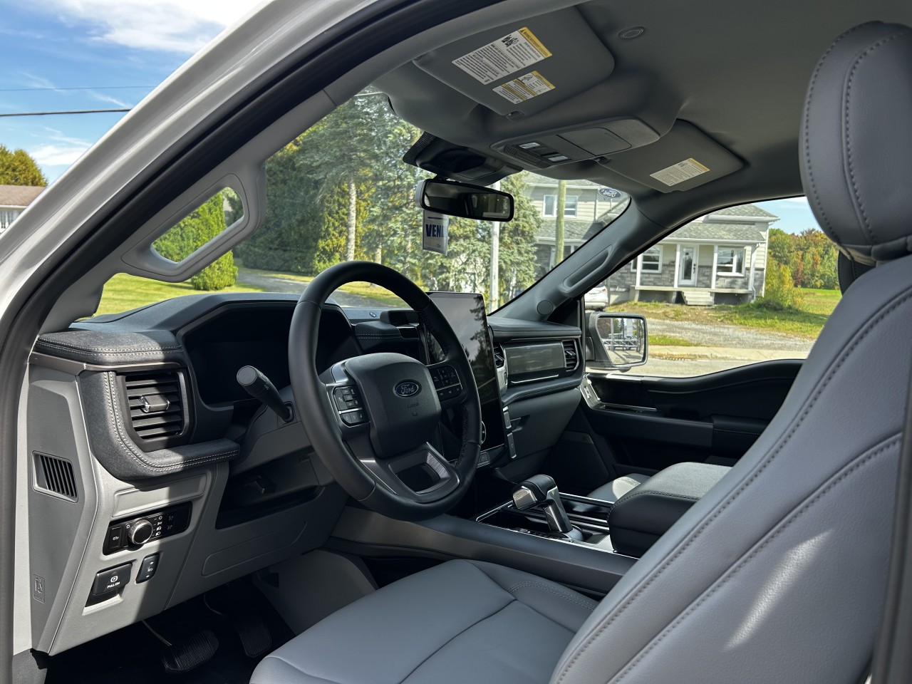 2025 Ford F-150 Lightning FLASH Main Image