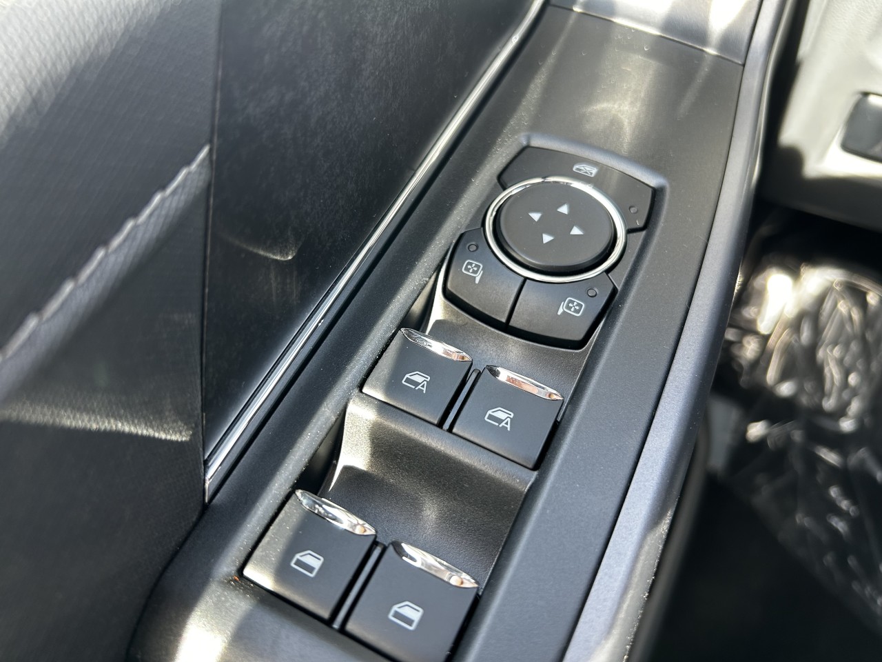 2025 Ford F-150 Lightning FLASH Main Image