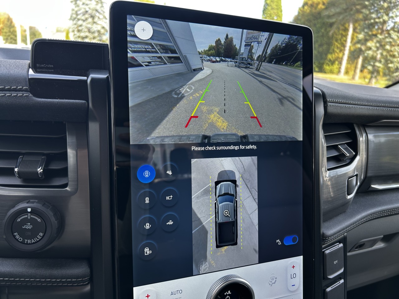 2025 Ford F-150 Lightning FLASH Main Image