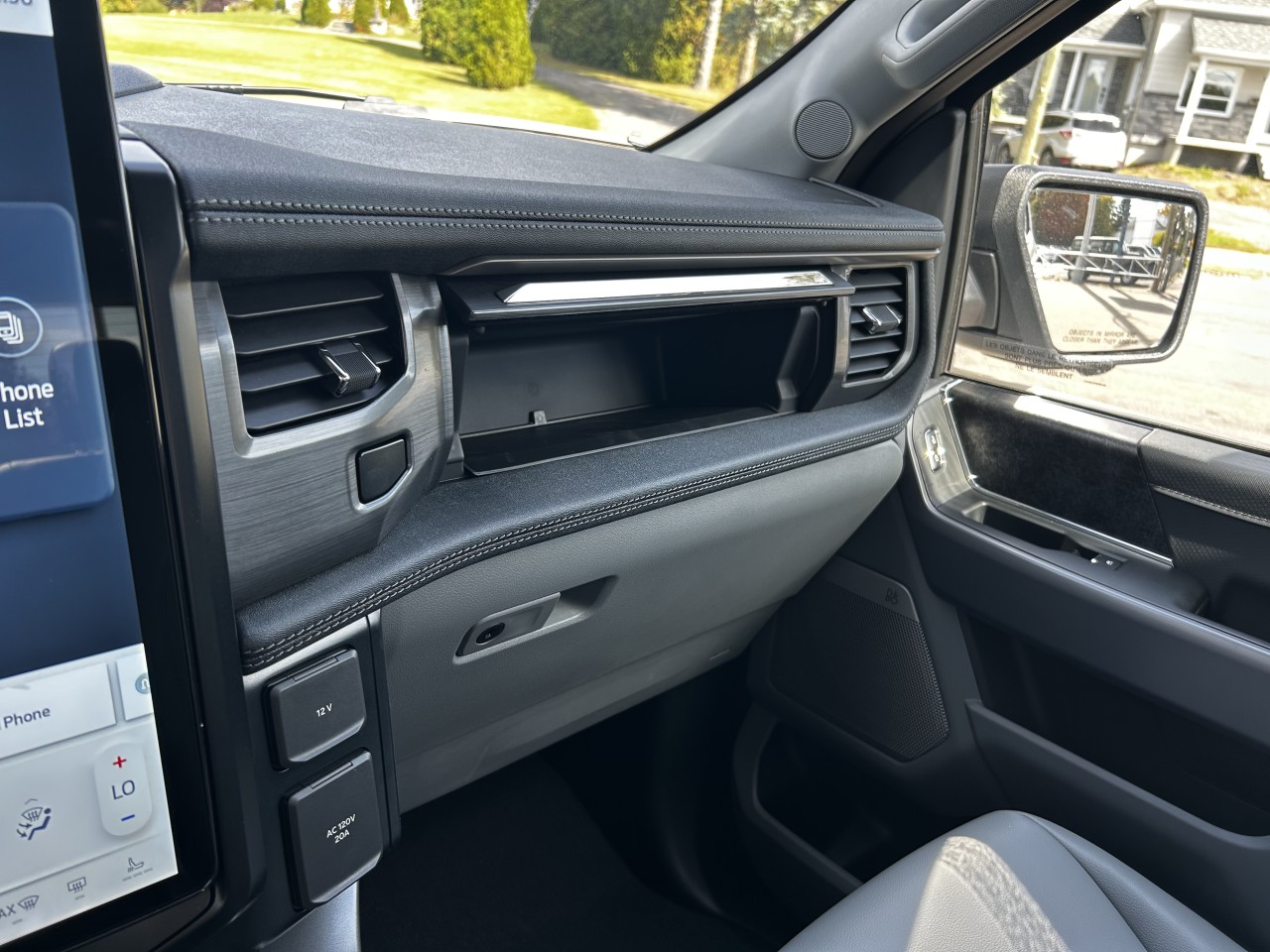 2025 Ford F-150 Lightning FLASH Main Image