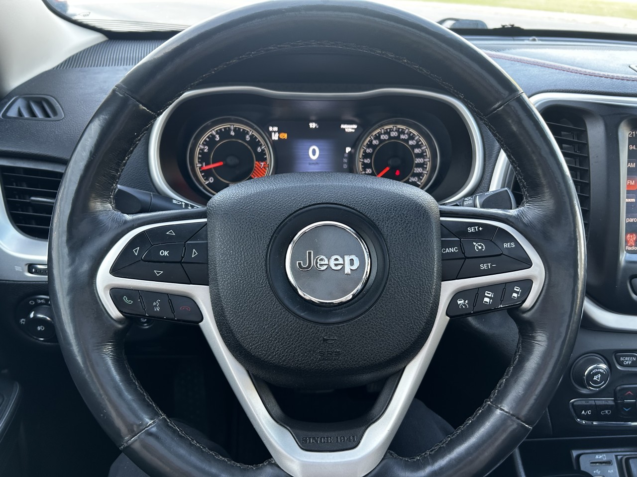 2015 Jeep Cherokee Trailhawk Main Image