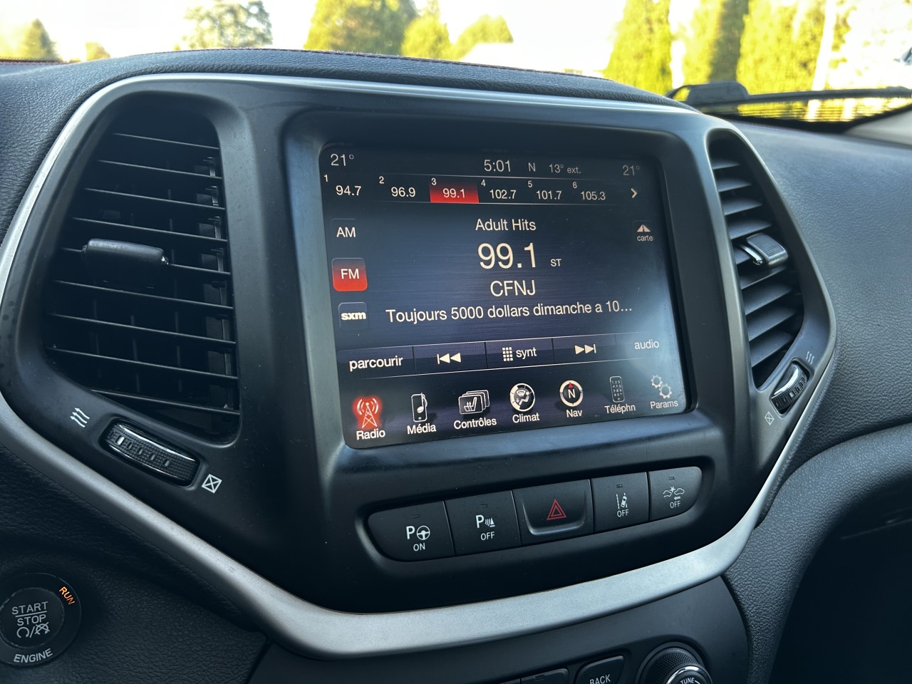 2015 Jeep Cherokee Trailhawk Main Image