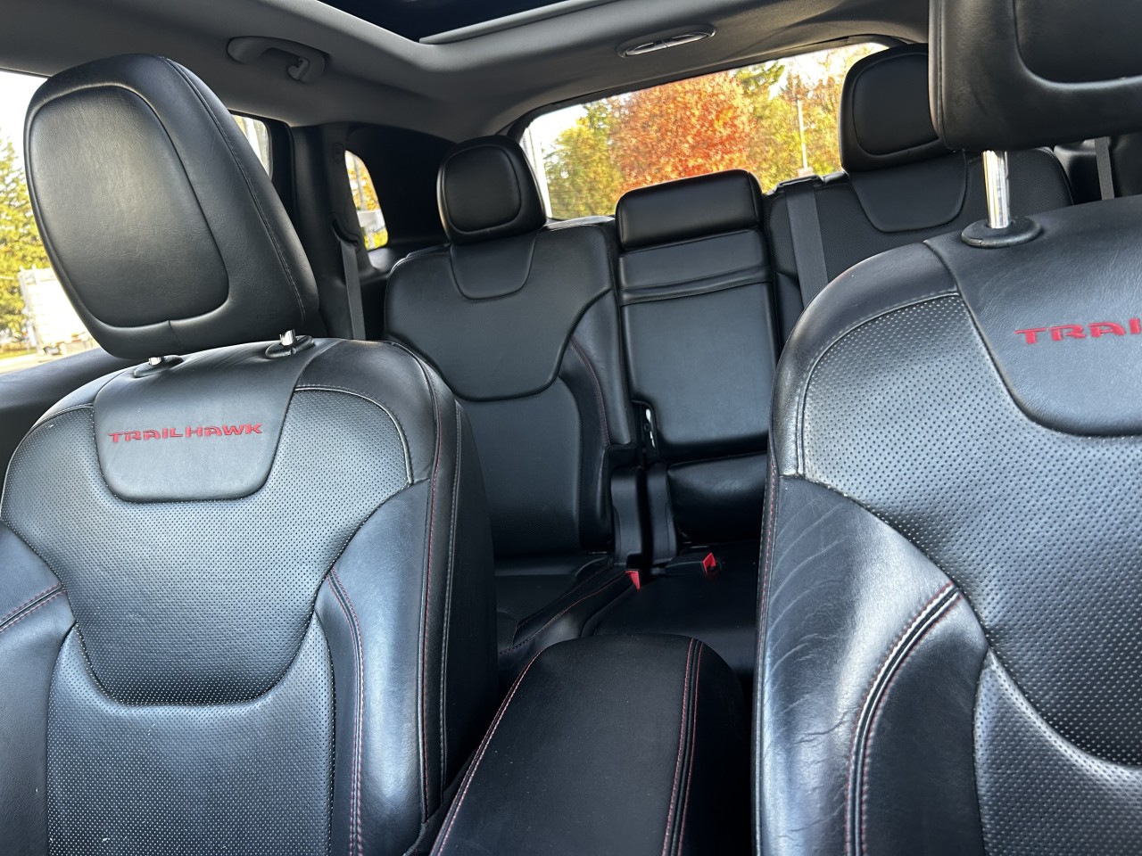 2015 Jeep Cherokee Trailhawk Main Image