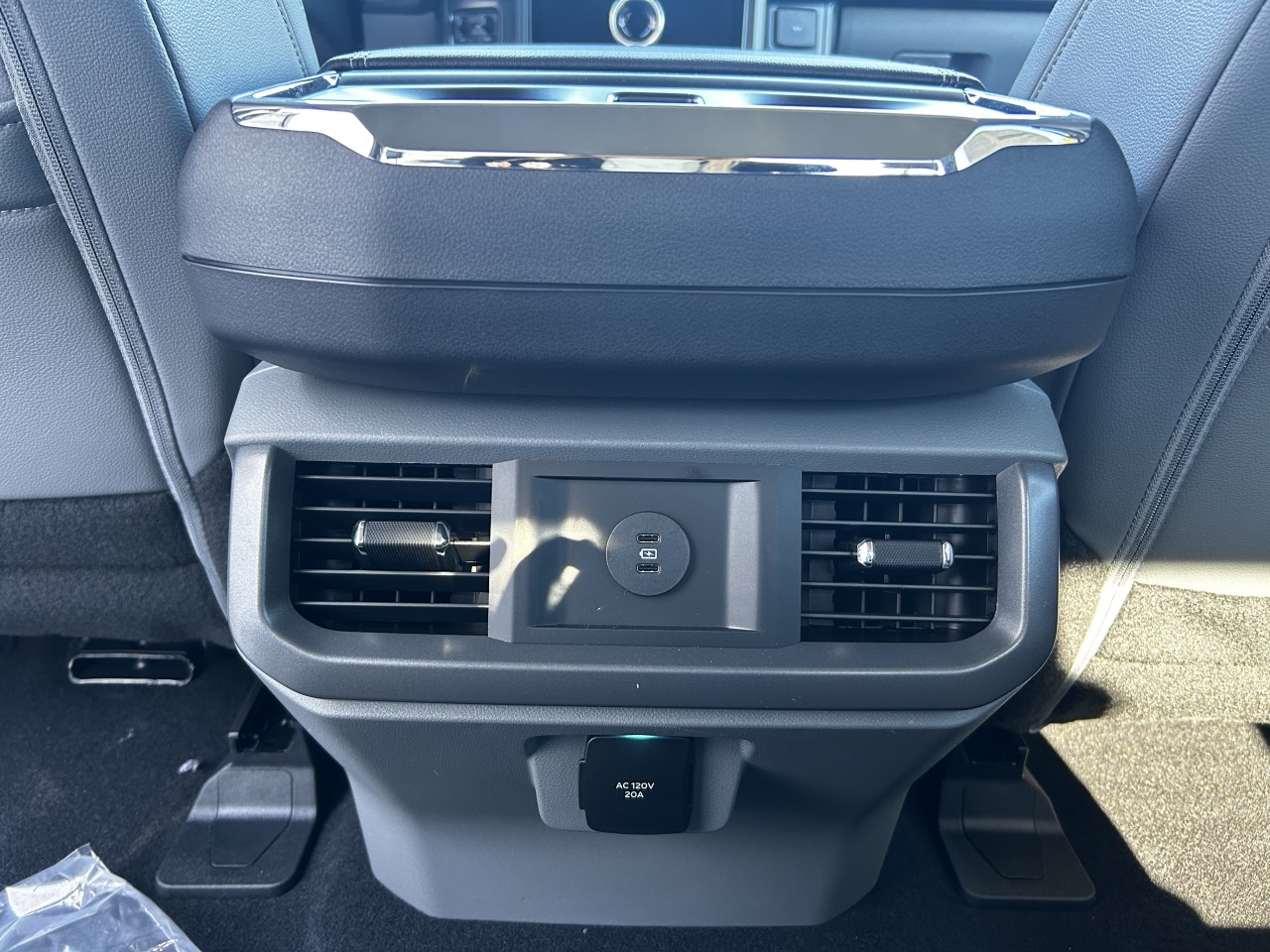 2025 Ford F-150 Lightning FLASH Main Image