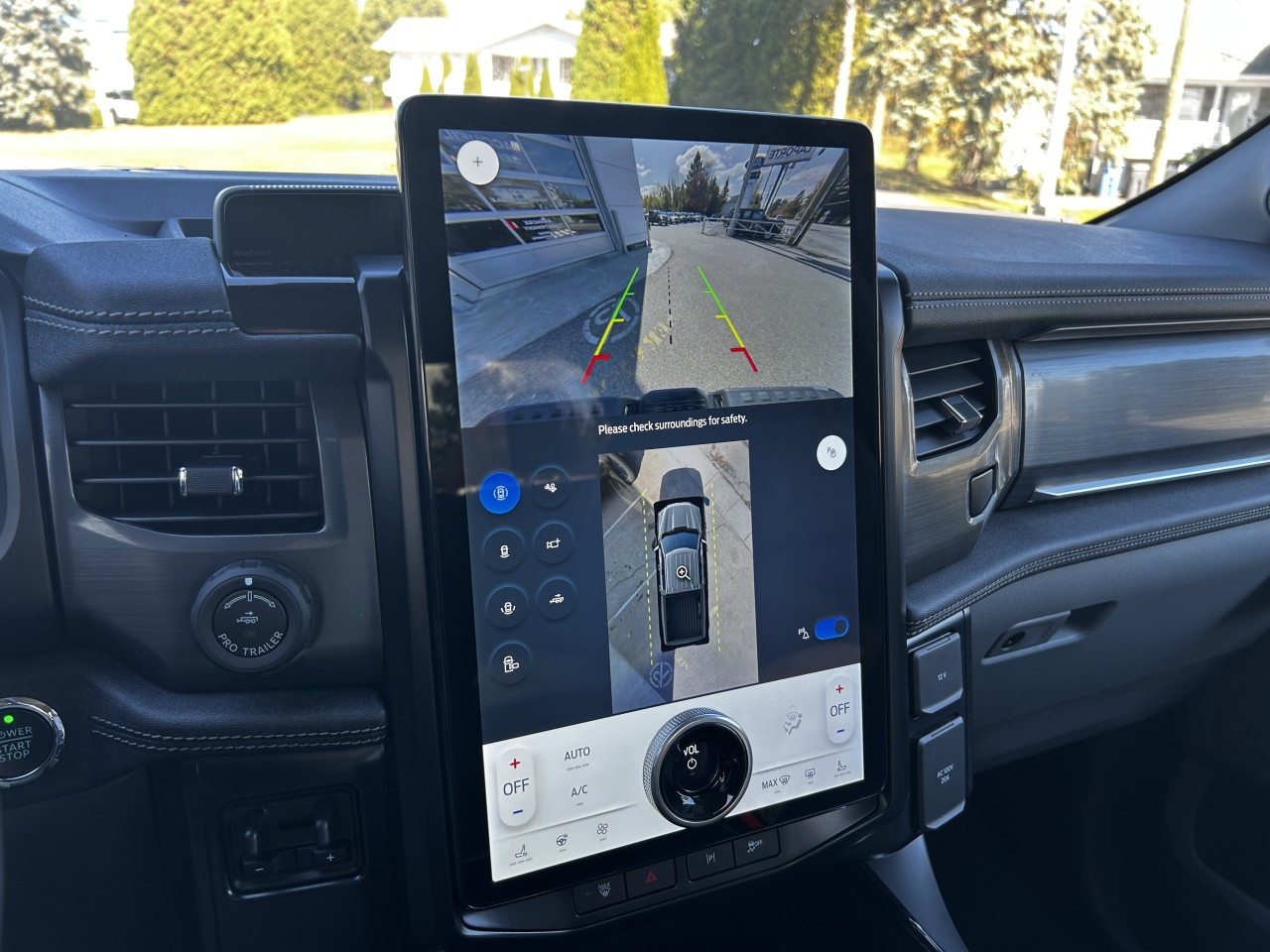 2025 Ford F-150 Lightning FLASH Main Image