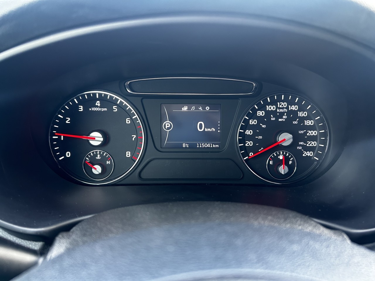 2016 Kia Sorento 2.4L LX Main Image
