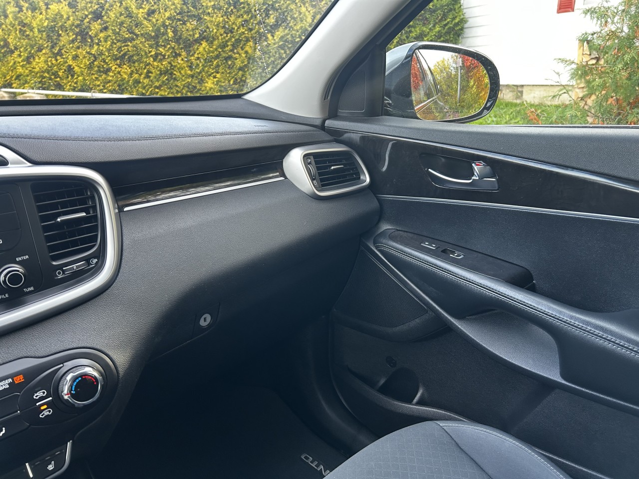 2016 Kia Sorento 2.4L LX Main Image
