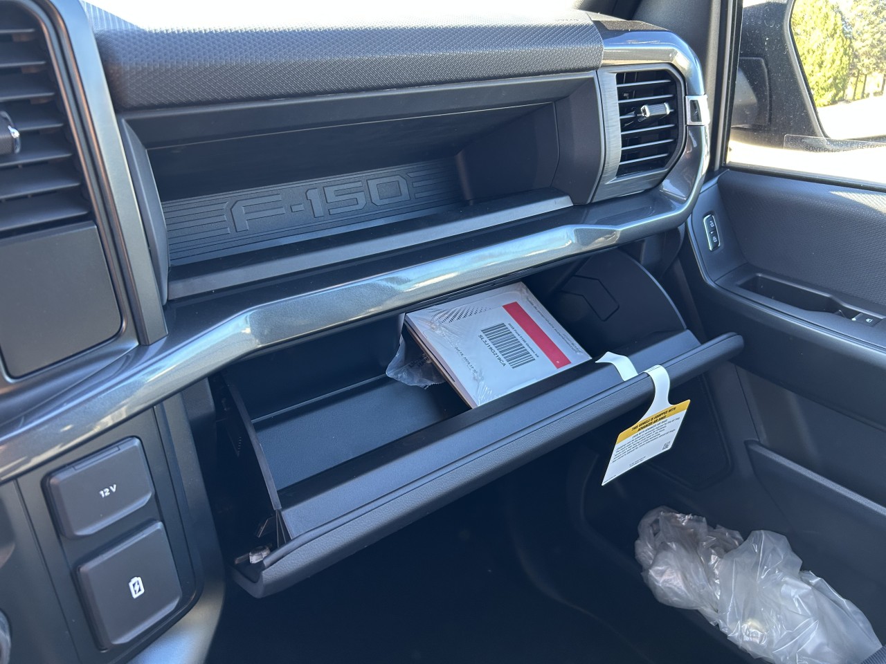 2025 Ford F-150 STX Main Image