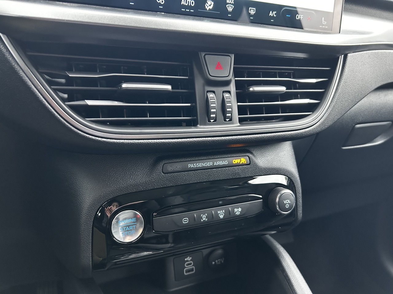 2026 Ford Escape PHEV Main Image