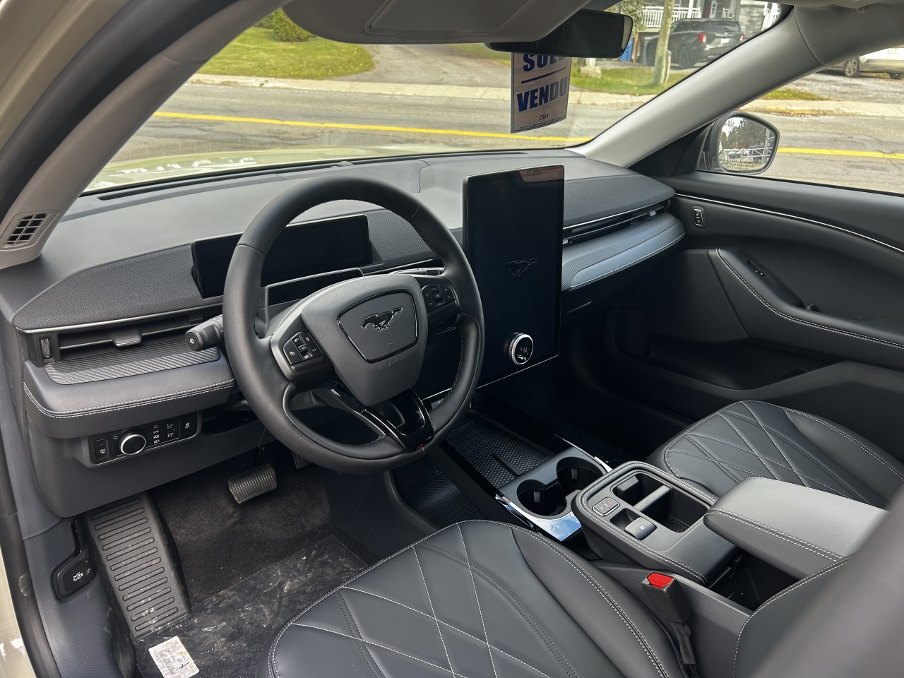 2025 Ford Mustang Mach-E SELECT AWD Main Image
