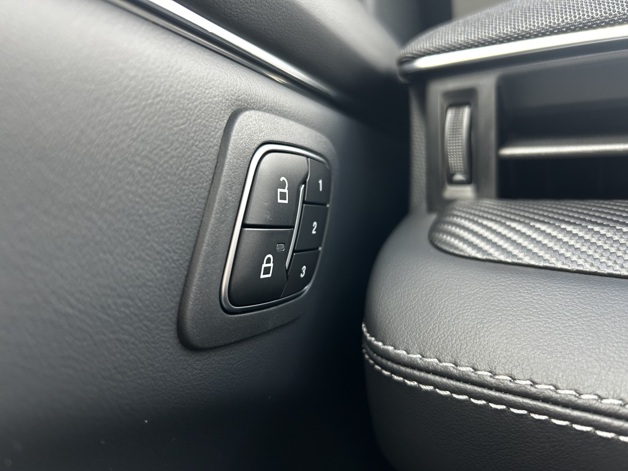 2025 Ford Mustang Mach-E SELECT AWD Main Image