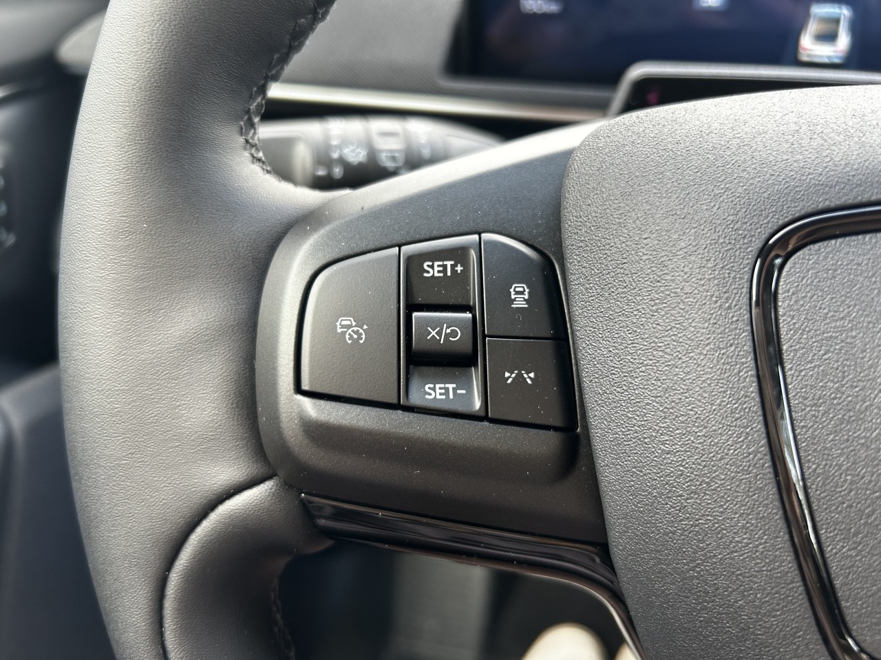 2025 Ford Mustang Mach-E SELECT AWD Main Image