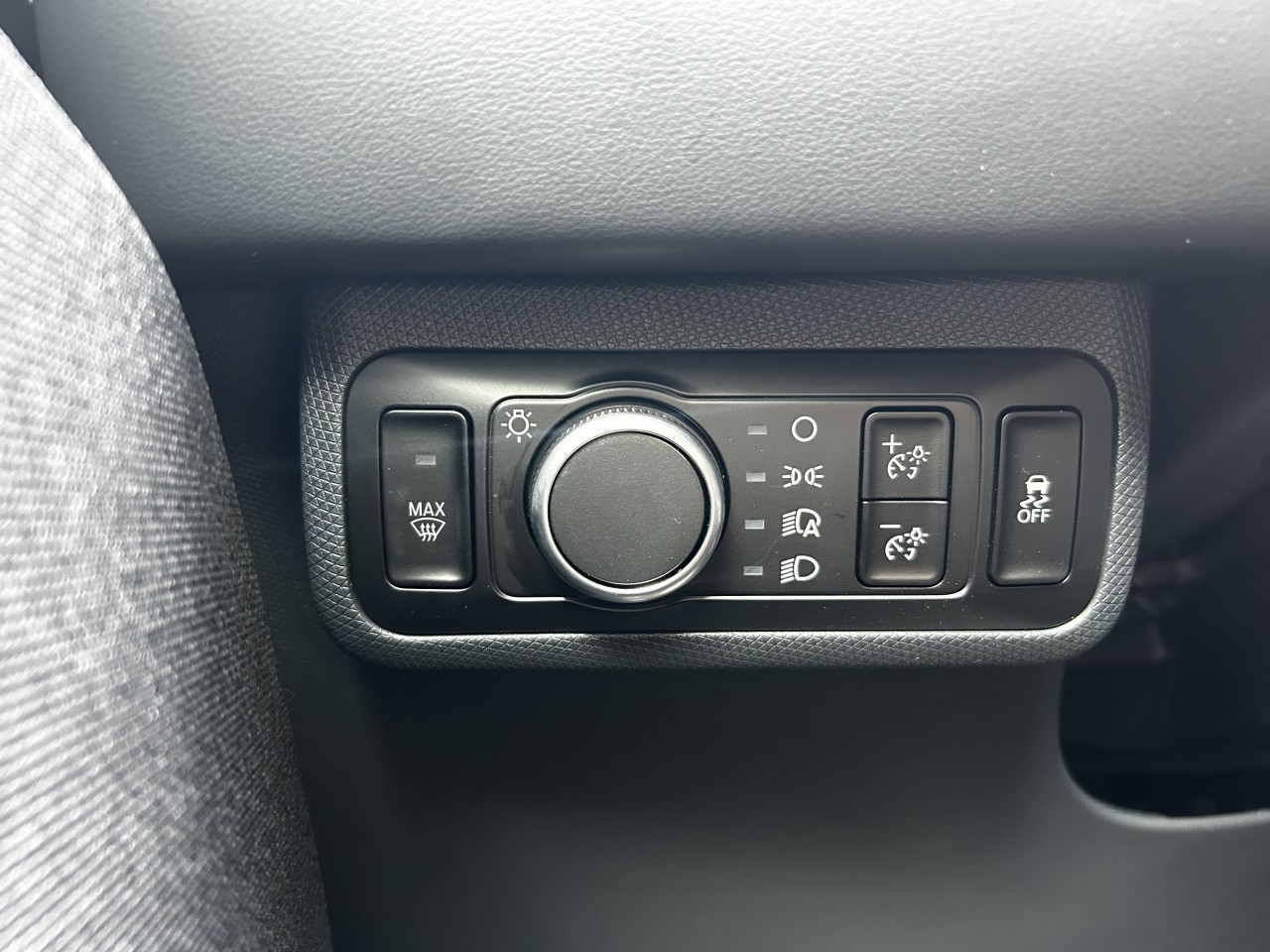 2025 Ford Mustang Mach-E PREMIUM AWD Main Image