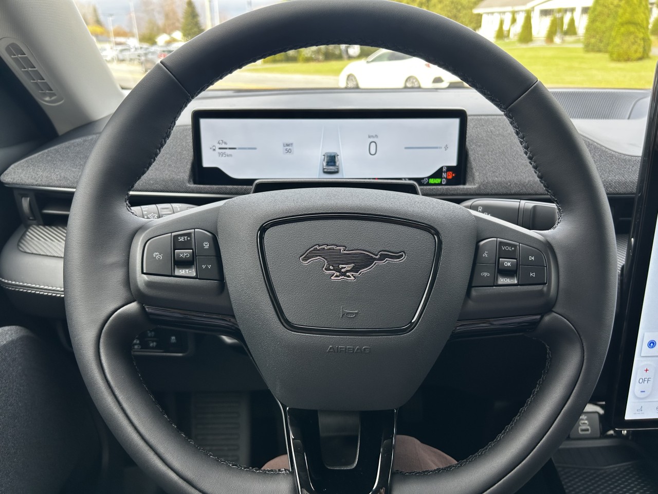 2025 Ford Mustang Mach-E PREMIUM AWD Main Image