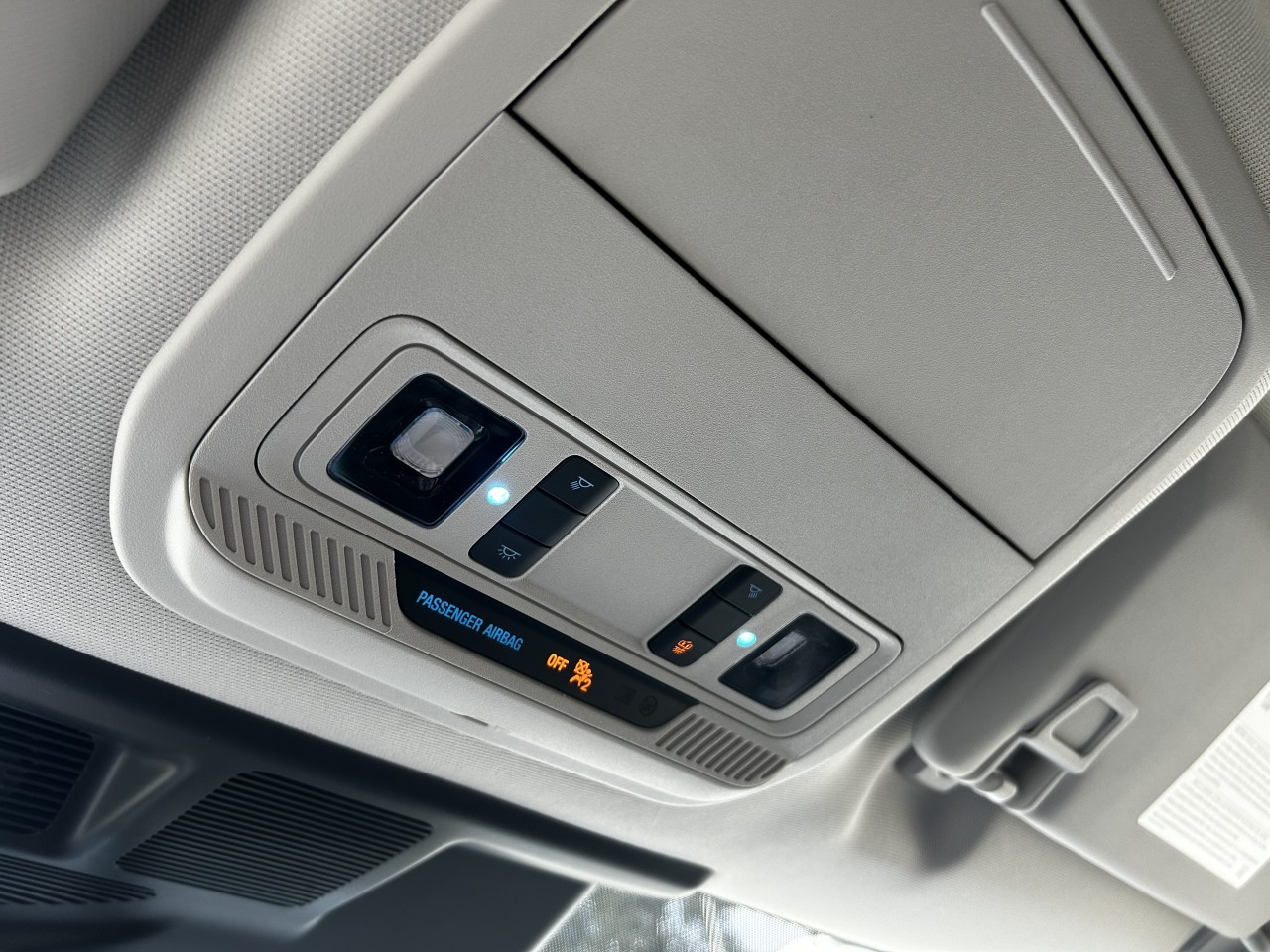 2025 Ford Mustang Mach-E PREMIUM AWD Main Image