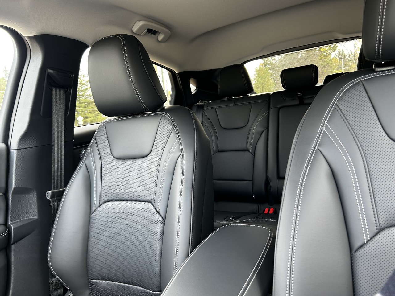 2025 Ford Mustang Mach-E PREMIUM AWD Main Image