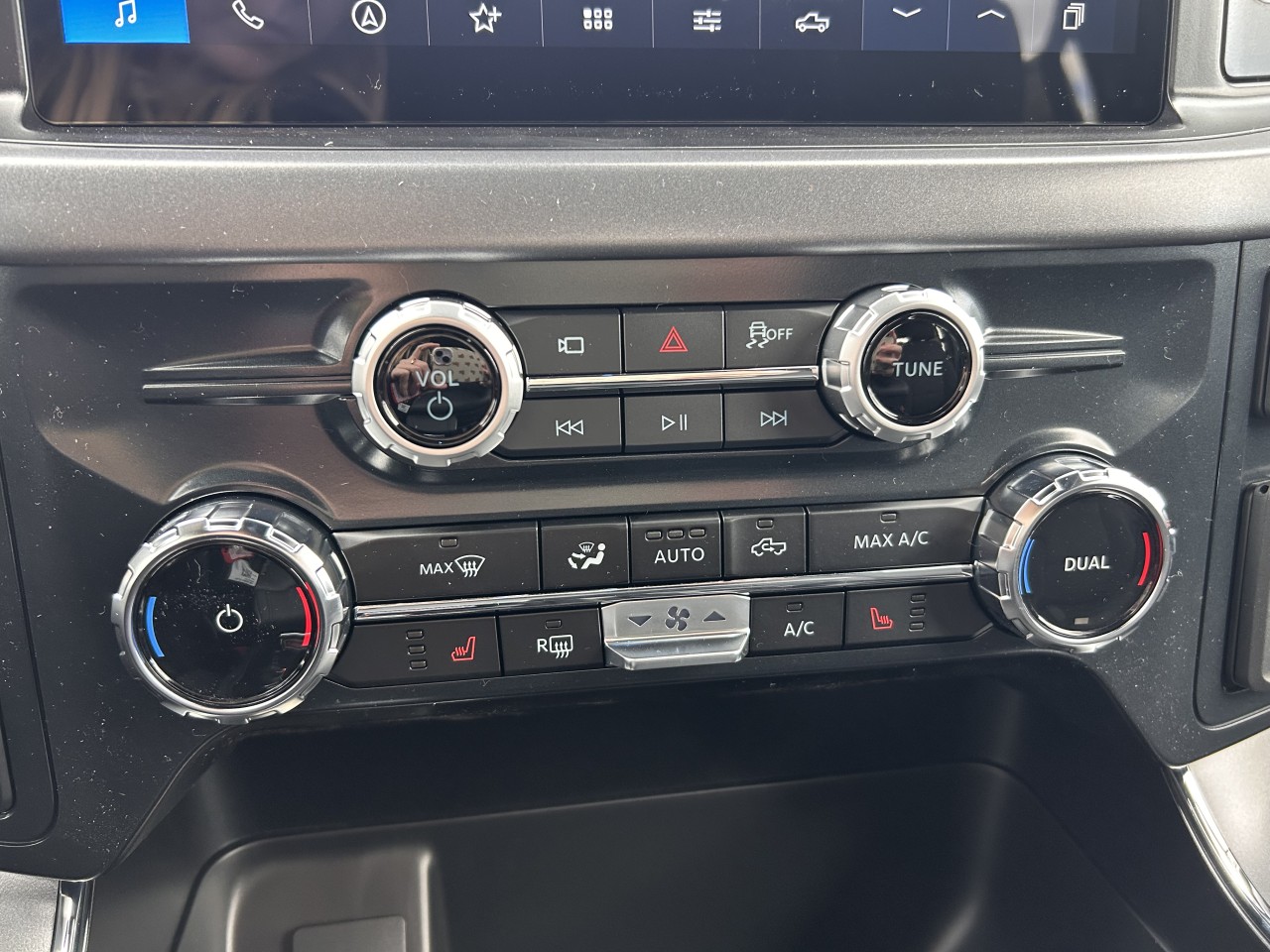 2025 Ford F-150 XLT Main Image