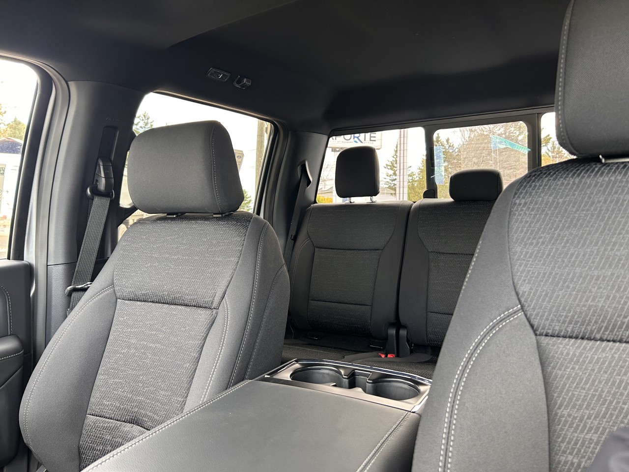 2025 Ford F-150 XLT Main Image