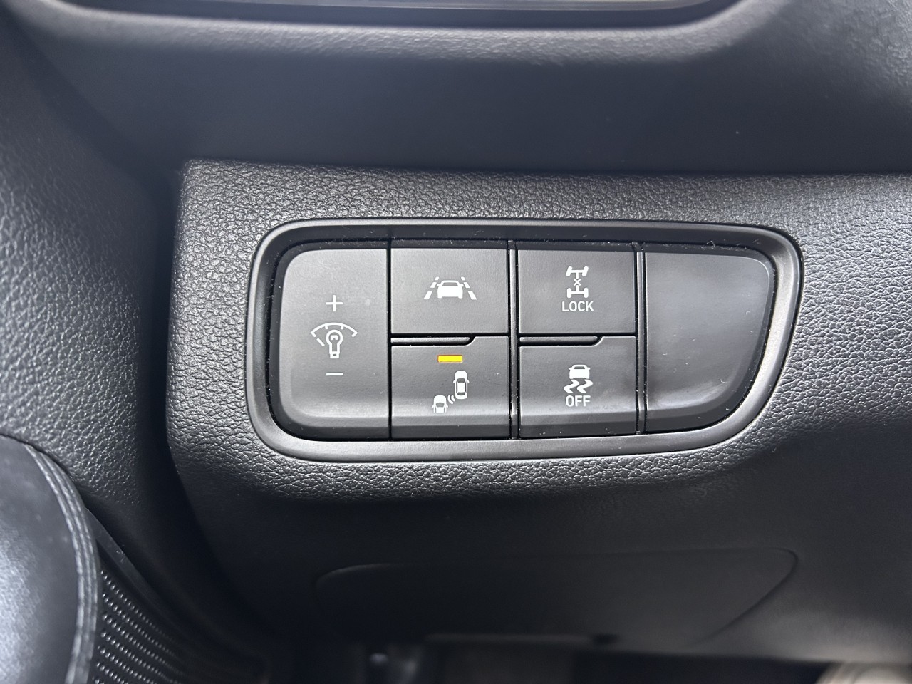 2020 Hyundai Santa Fe Preferred Main Image