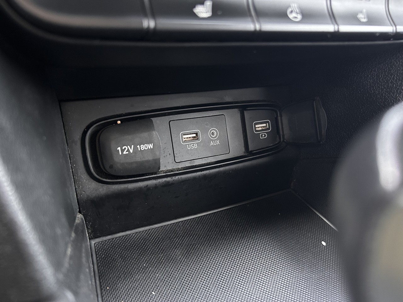 2020 Hyundai Santa Fe Preferred Main Image