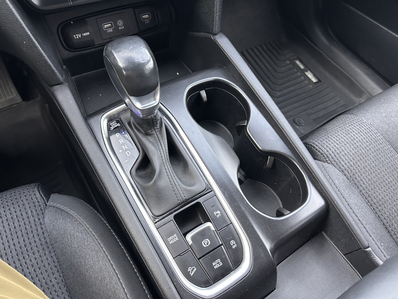 2020 Hyundai Santa Fe Preferred Main Image