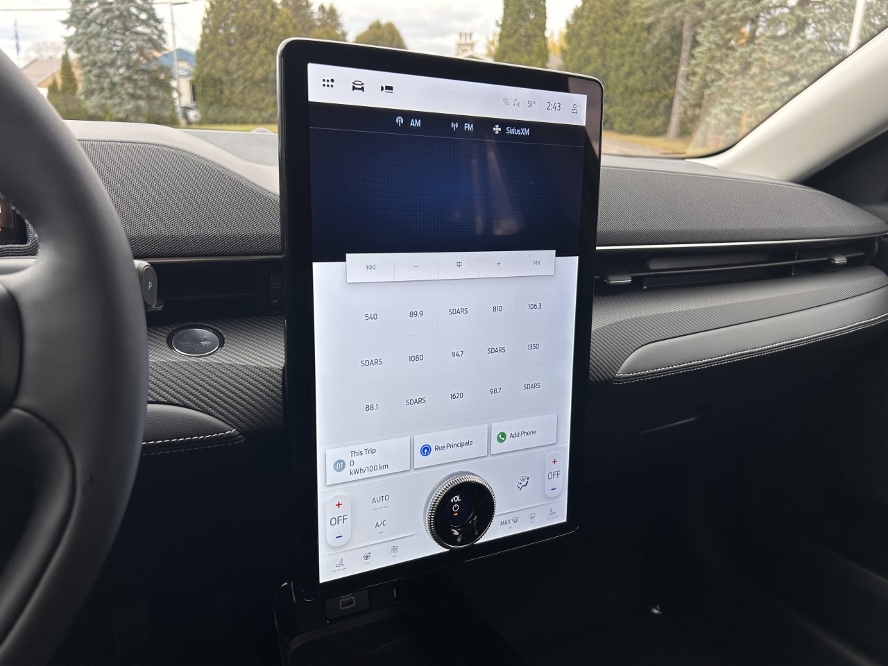 2025 Ford Mustang Mach-E SELECT AWD Main Image