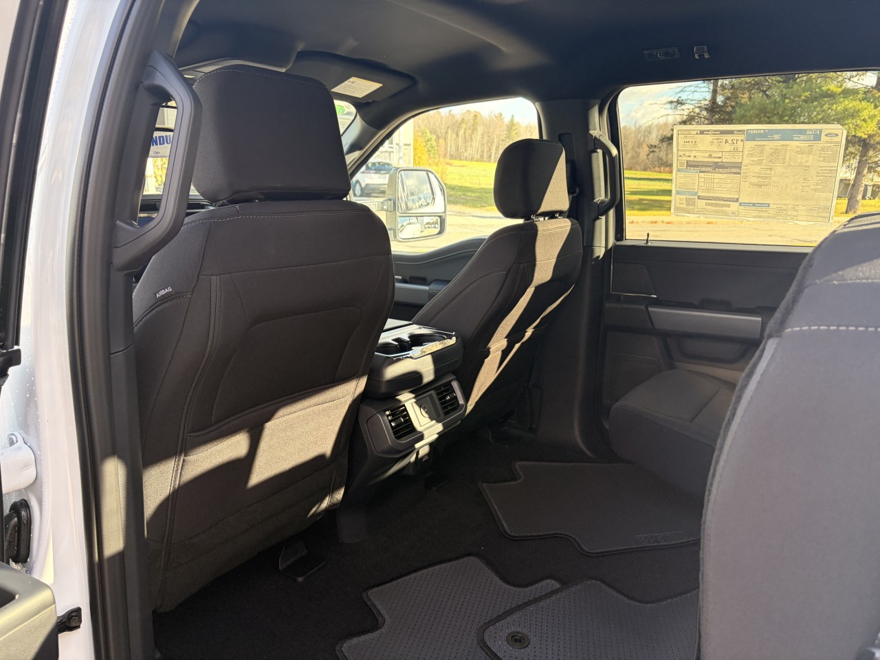 2025 Ford F-150 XLT Main Image